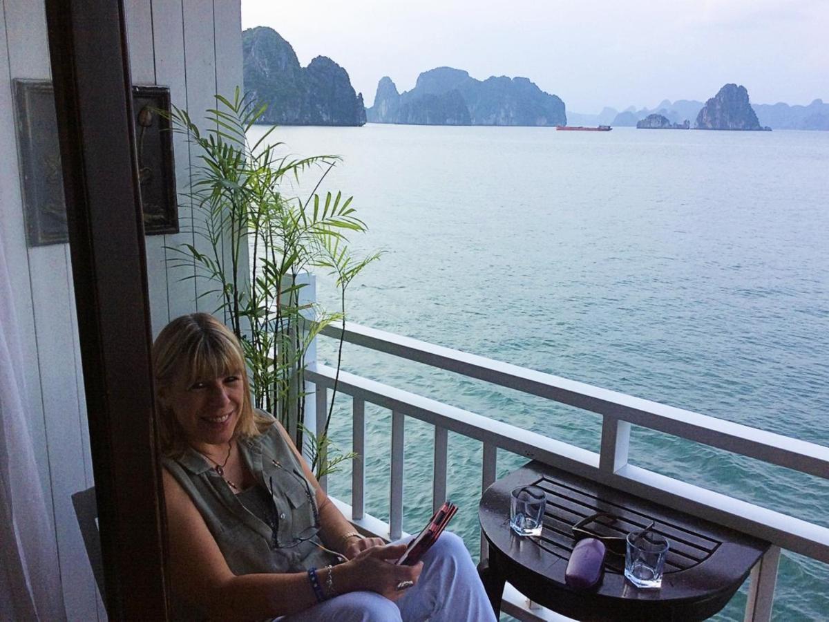 Hôtel Victory Boutique Cruise à Hạ Long Extérieur photo